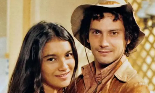 dira paes morre na novela