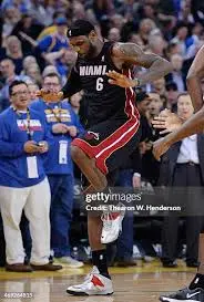 foto de lebron james