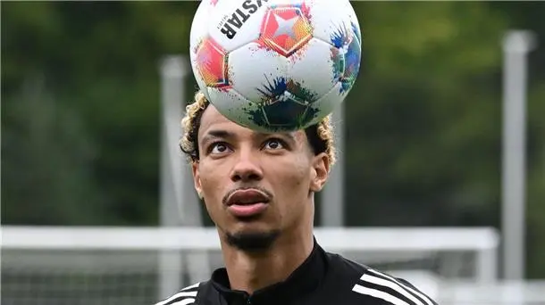 hugo ekitike