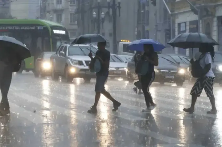 alerta severo de chuvas intensas — BR news