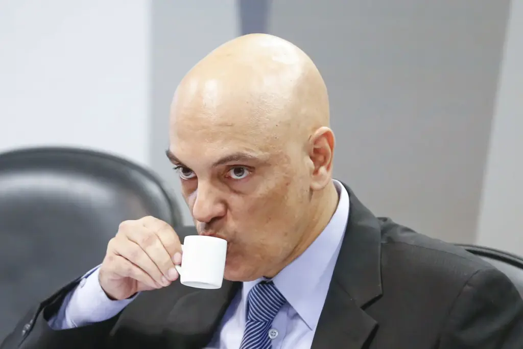 alexandre de moraes