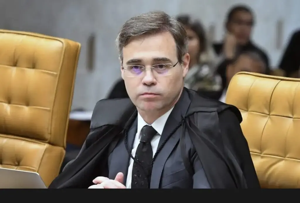 andre mendon a 9
