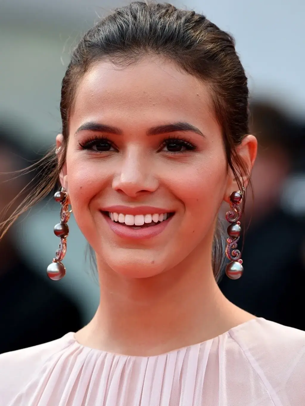 bruna marquezine — BR news