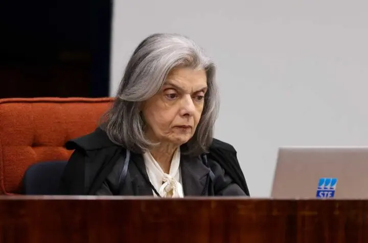 carmen lucia