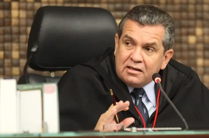 cnj aposenta desembargador
