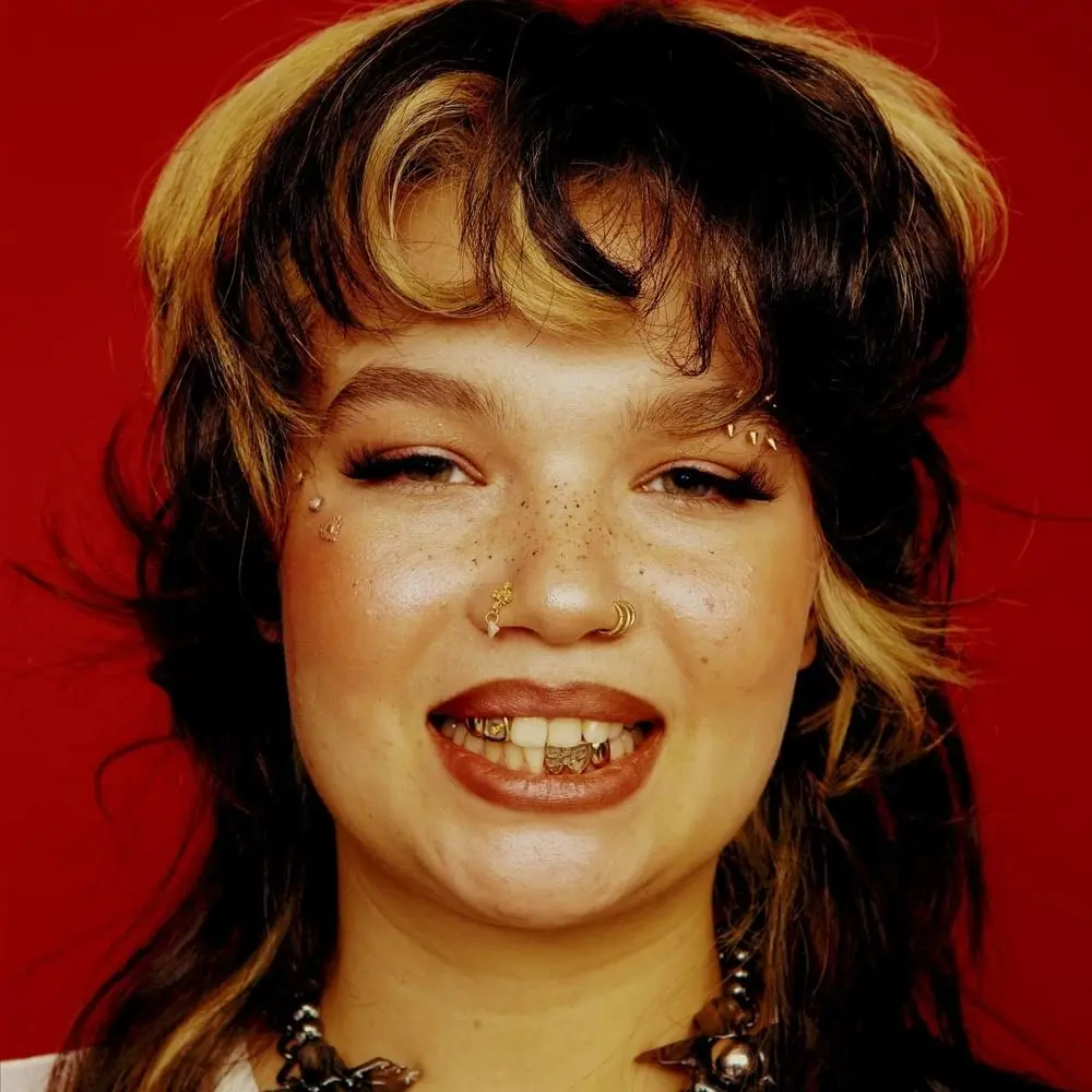 lola young