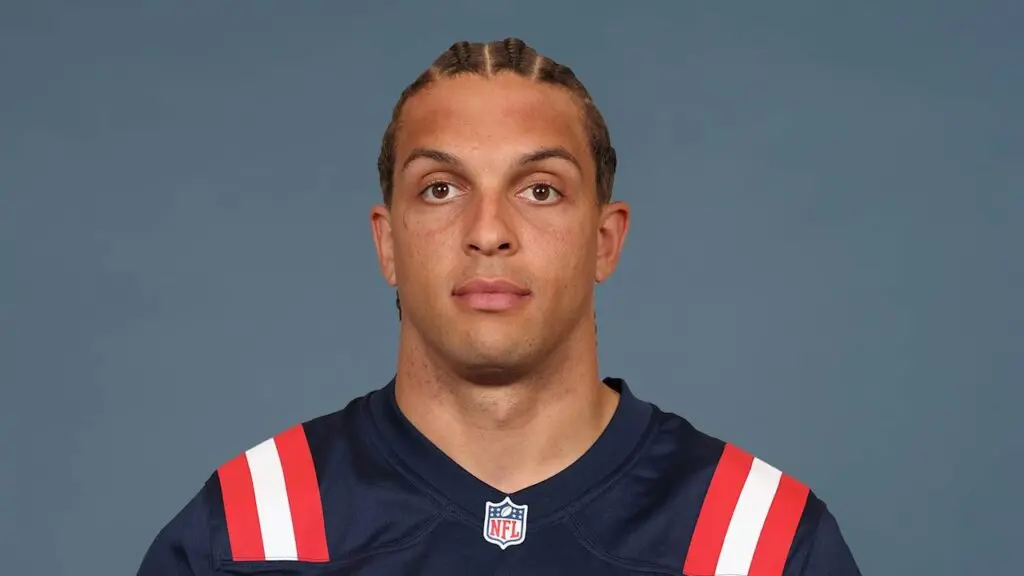 mack hollins