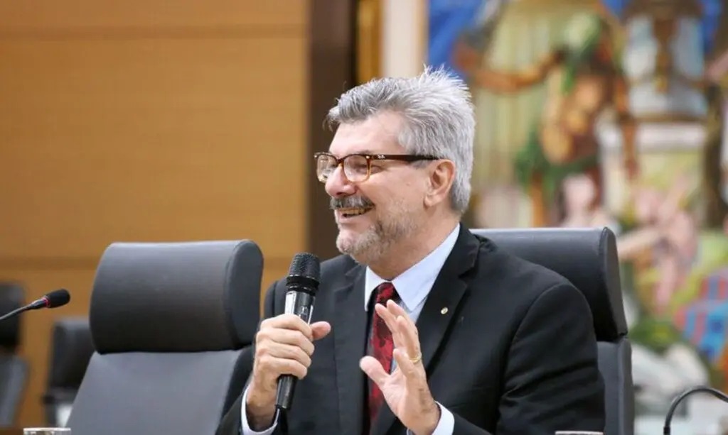 ministro marco aur lio buzzi