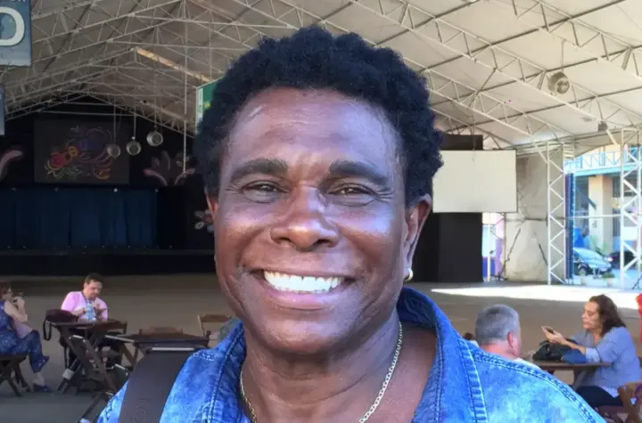 neguinho da beija flor