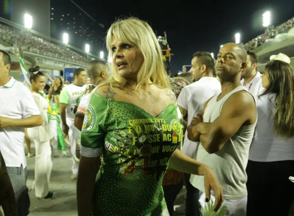 rainha de bateria mocidade