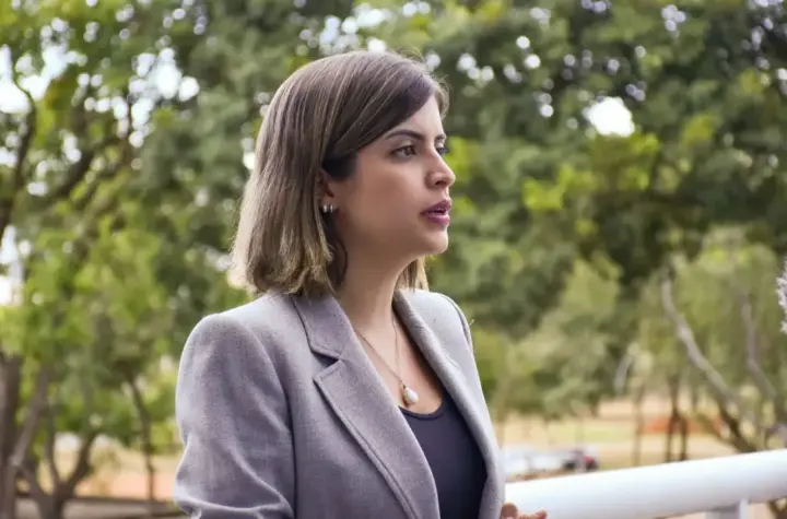 tabata amaral