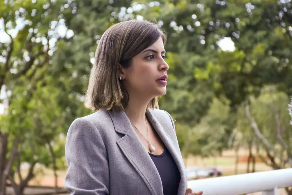 tabata amaral