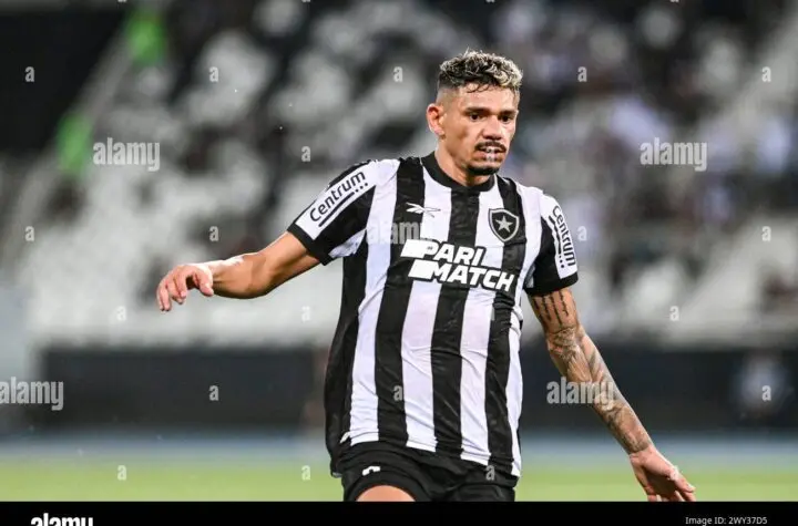 tiquinho soares santos