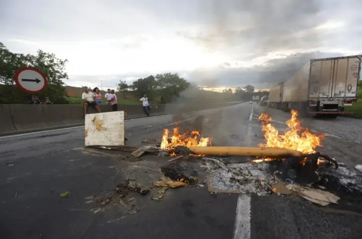 greve caminhoneiros florianópolis — BR news