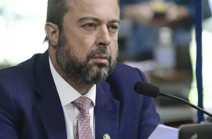 alexandre silveira — BR news
