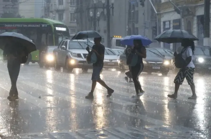 alerta laranja: chuva intensa — BR news
