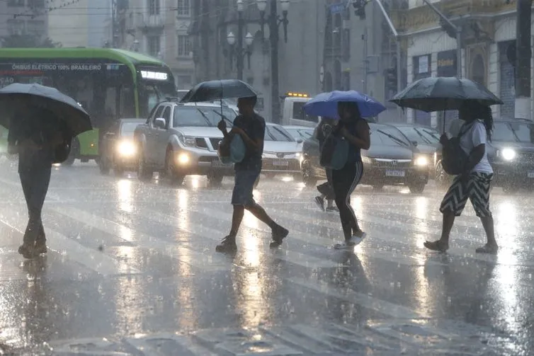 alerta laranja: chuva intensa — BR news